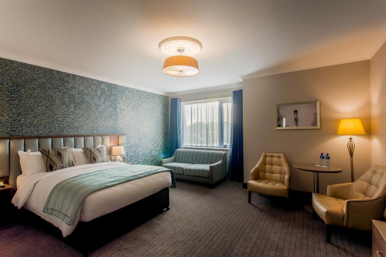 Family Suite (2 Adults + 2 Children),545889105:JPEG